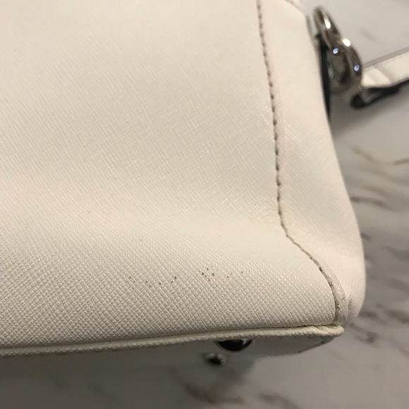 Tignanello Leather Bag with Handles and Shoulder Strap - Picture 9 of 15